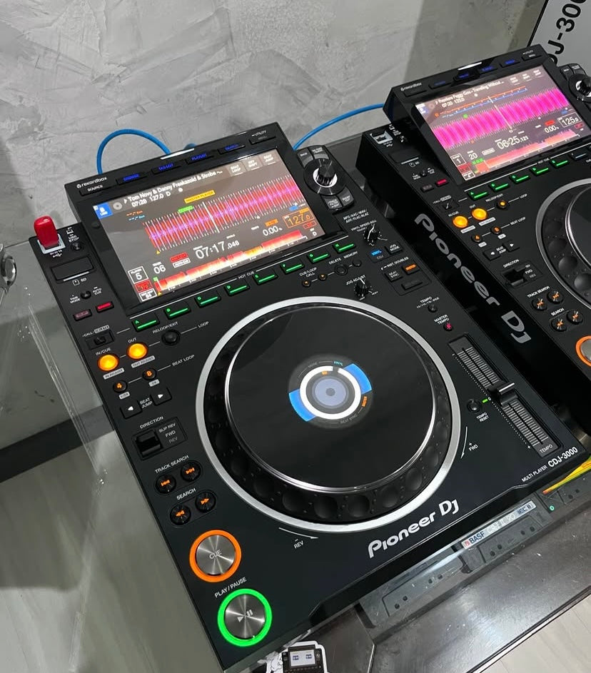 Pioneer CDJ-3000 players (Pair) + flightcases