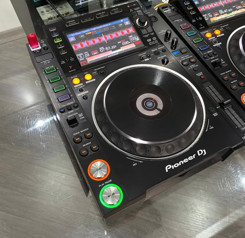 Pioneer CDJ-2000NXS2 Pair