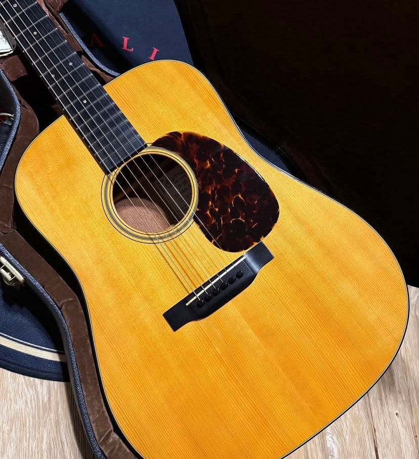 2007 Martin D-18GE Golden Era 1934 acoustic guitar