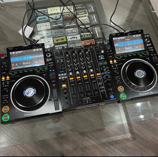Pioneer CDJ-3000 Pair + DJM-900NXS2 Mixer
