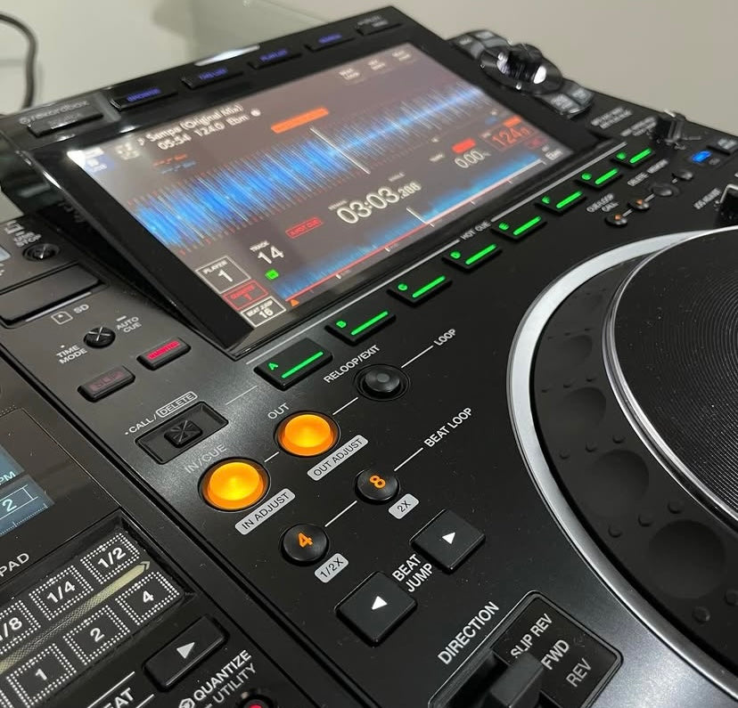 Pioneer CDJ-3000 Pair + DJM-900NXS2 Mixer