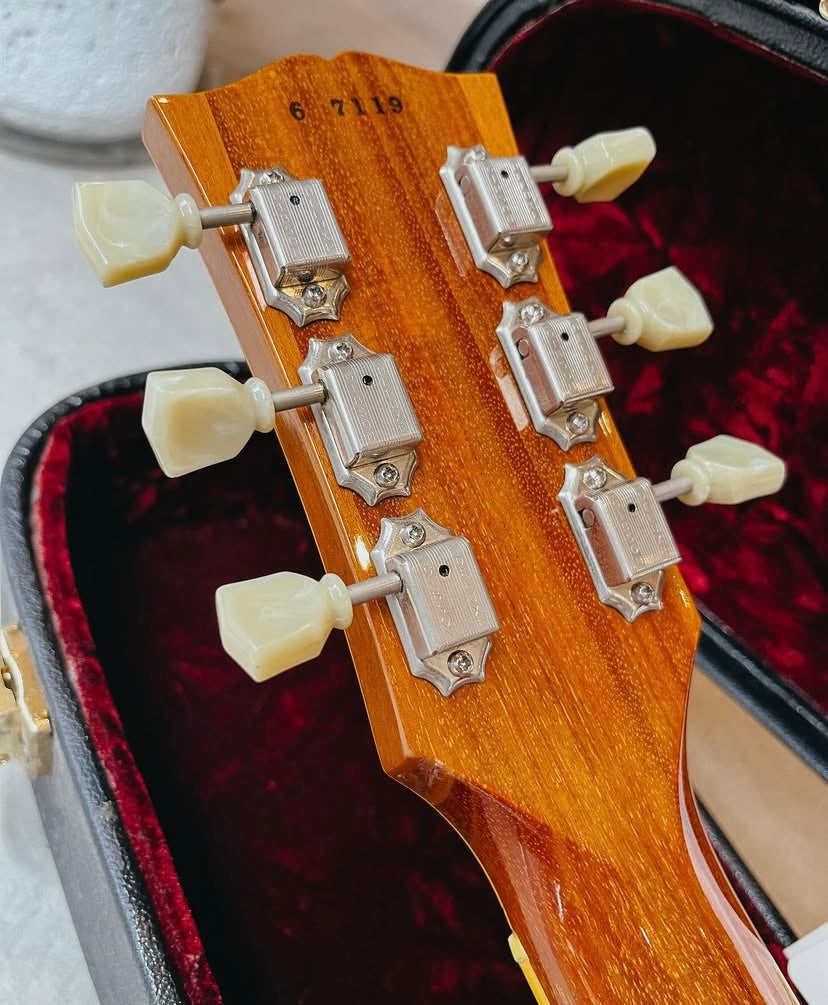 Gibson Custom Shop 1956 Les Paul Reissue (R6) VOS – Goldtop Guitar