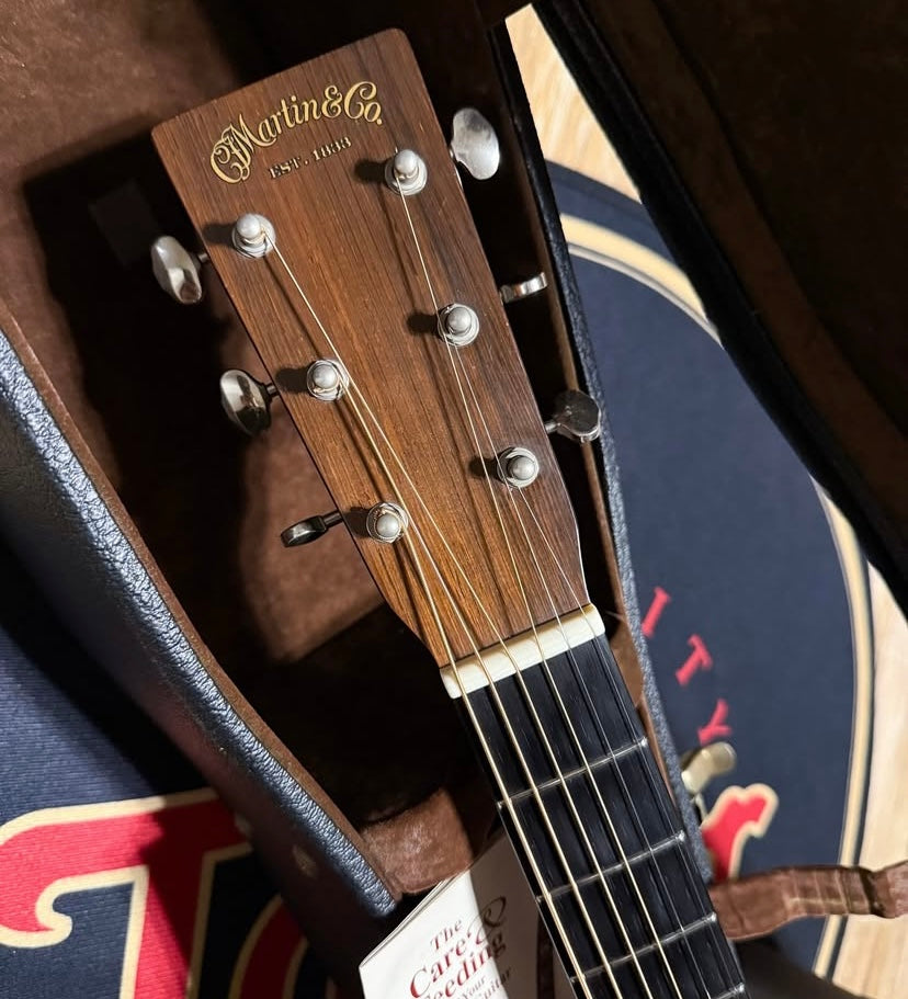 2007 Martin D-18GE Golden Era 1934 acoustic guitar
